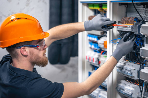Best Electrical Contractors for Businesses  in Eatons Neck, NY